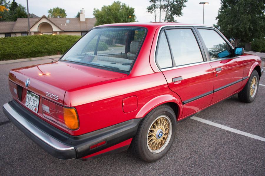  BMW 325 Sedan (E30) 1988 года  (фото 9 из 58)